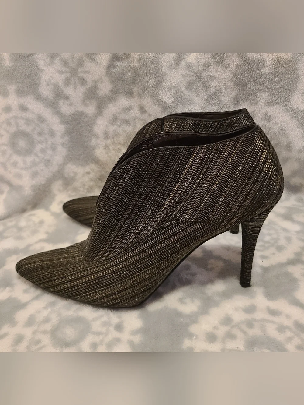 Stuart Weitzman Metallic Black Pointed-Toe Ankle Boots Pumps Size 8